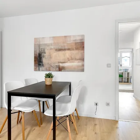Apartment Bege Apartments: Biznest *